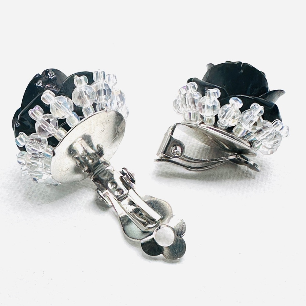 Clip-on Earrings - Picture 6 of 10